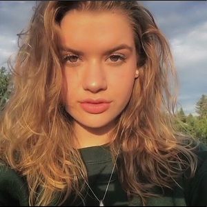 Meet your Posher, Ash